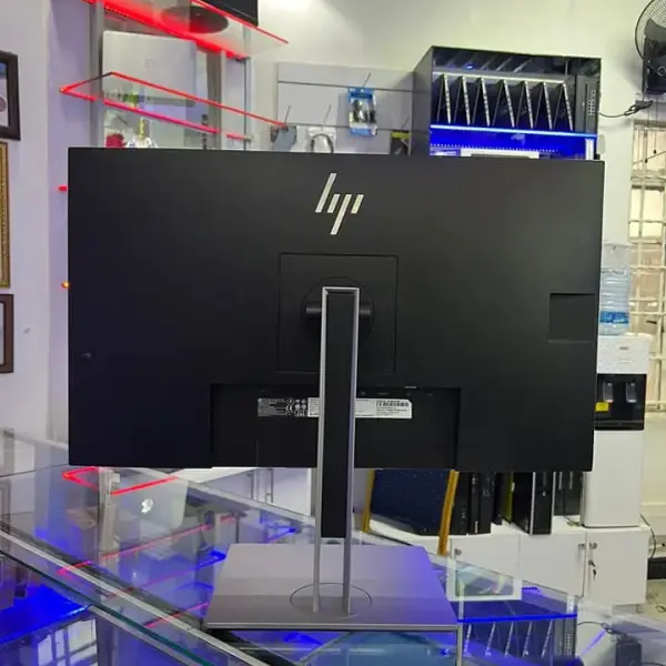 Hp 27 inches edge to edge