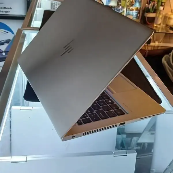 HP Elite Book 830 G5
