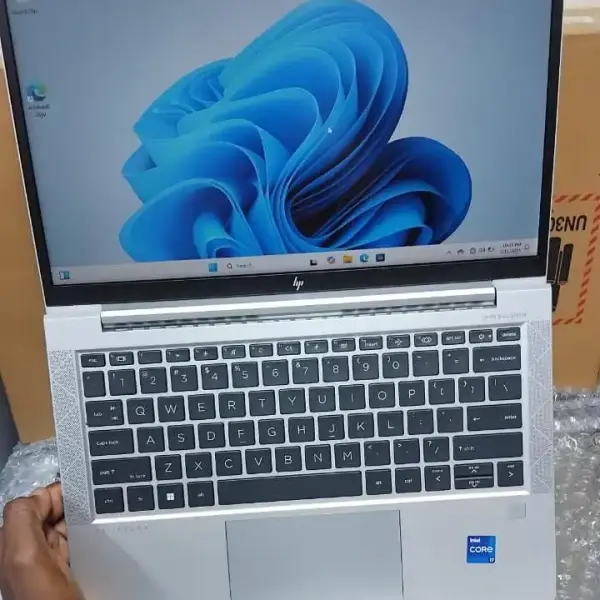 Hp Elitebook 830 G8